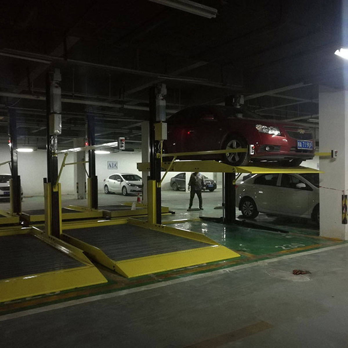 永平地下室機(jī)械式立體車庫(kù)改造